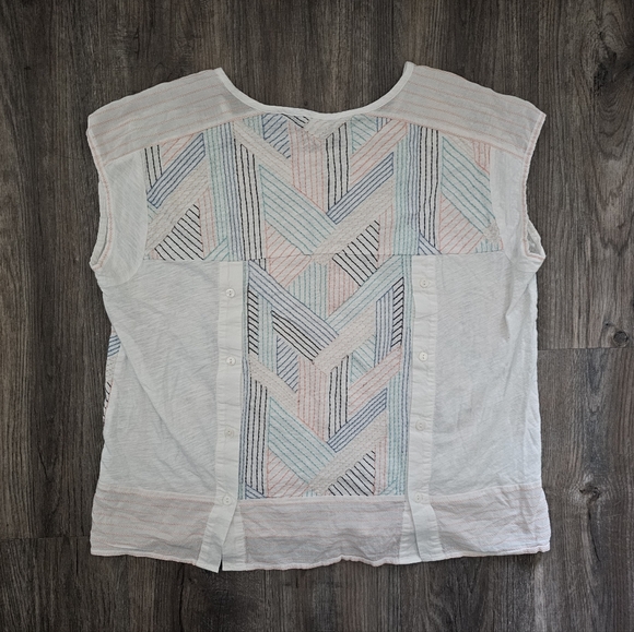 Anthro Akemi + Kim White Embroidered Blouse - Picture 6 of 12